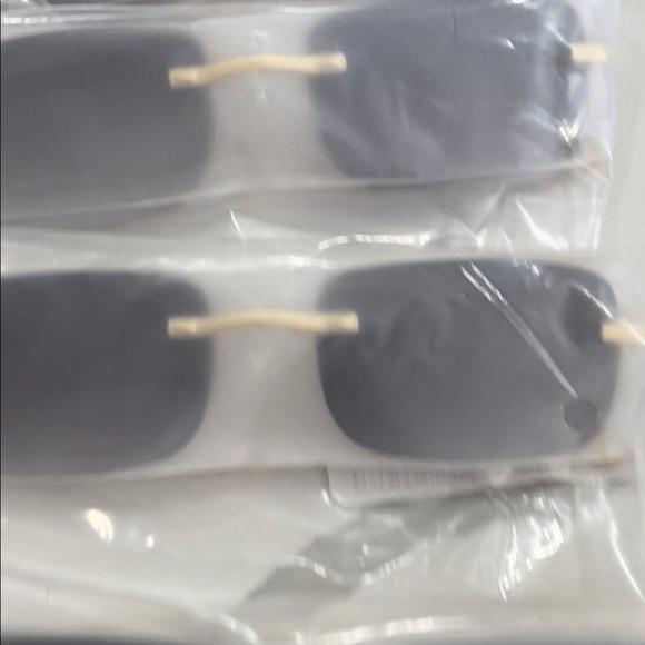 TikTok sunglasses - Picture 3 of 5